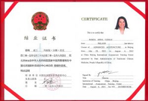 Certyfikat ukończenia Kursu Akupunktury Zaawansowanej w Międzynarodowym Centrum Nauki Akupunktury w Pekinie
